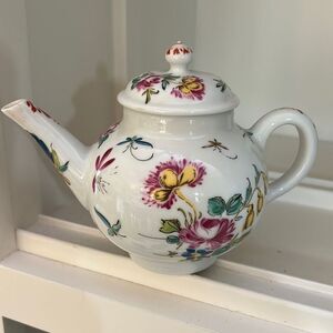 Porcelain Teapot 